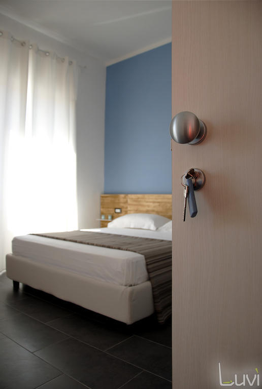 B&B Luvi Maruggio Ruang foto